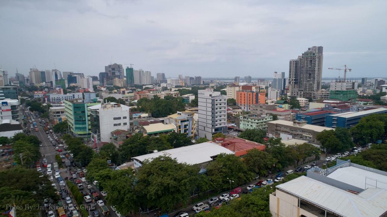 Griffin Hotel And Suites Cebu Exteriör bild