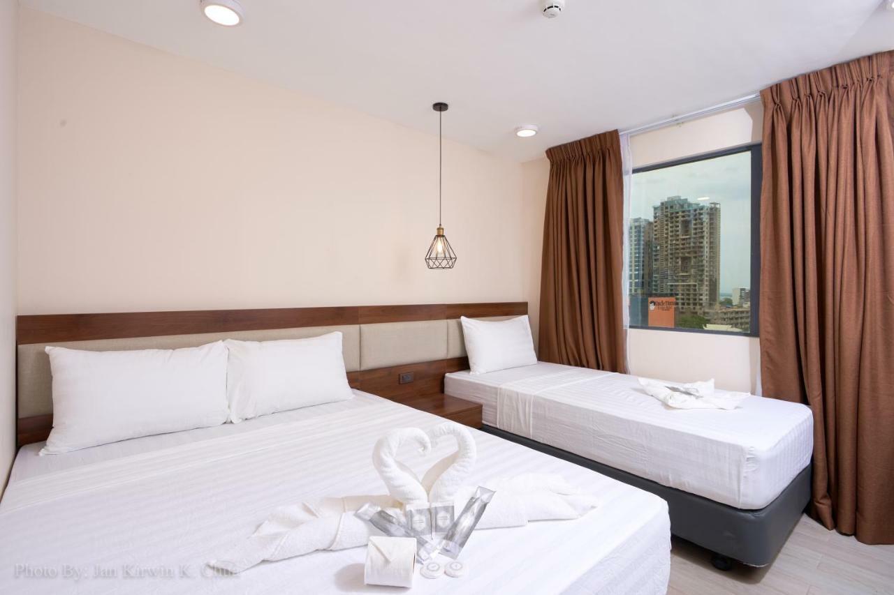 Griffin Hotel And Suites Cebu Exteriör bild