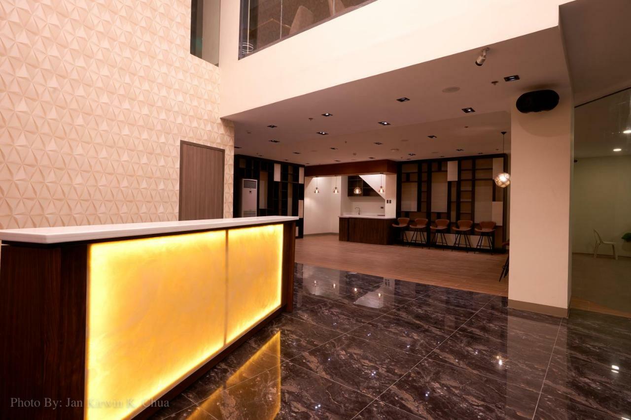 Griffin Hotel And Suites Cebu Exteriör bild